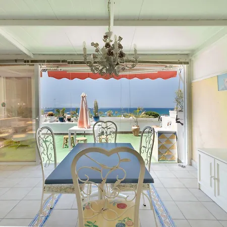 Azahara Apartment *